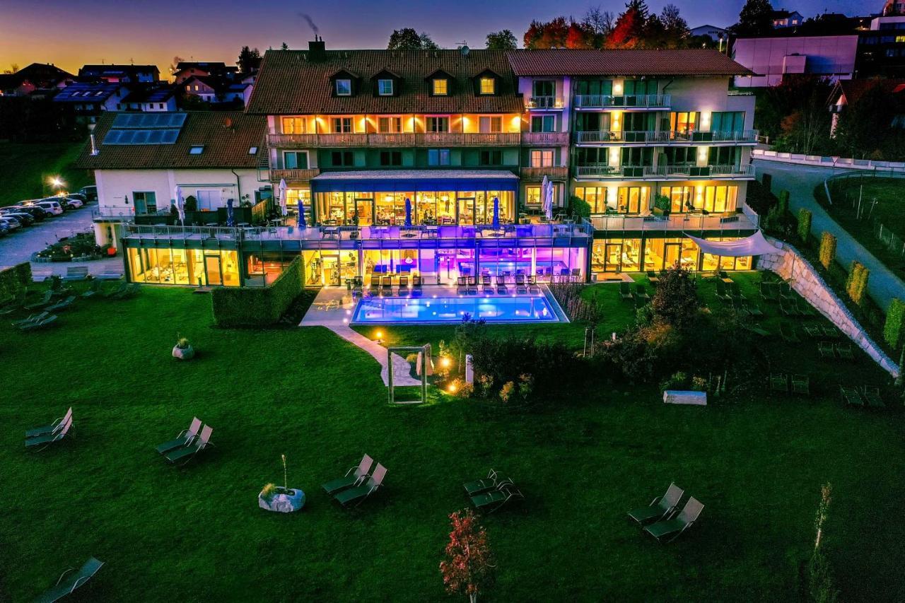 Landrefugium Obermueller 4,5 Sterne Hotel Untergriesbach Buitenkant foto