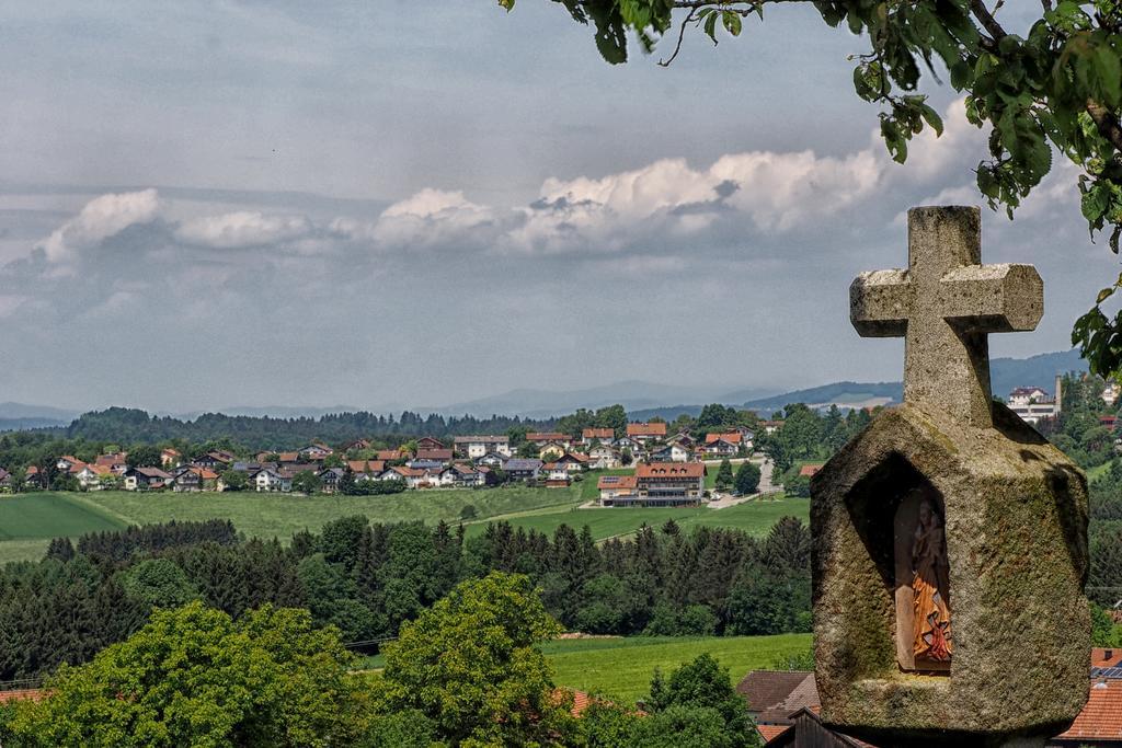 Landrefugium Obermueller 4,5 Sterne Hotel Untergriesbach Buitenkant foto