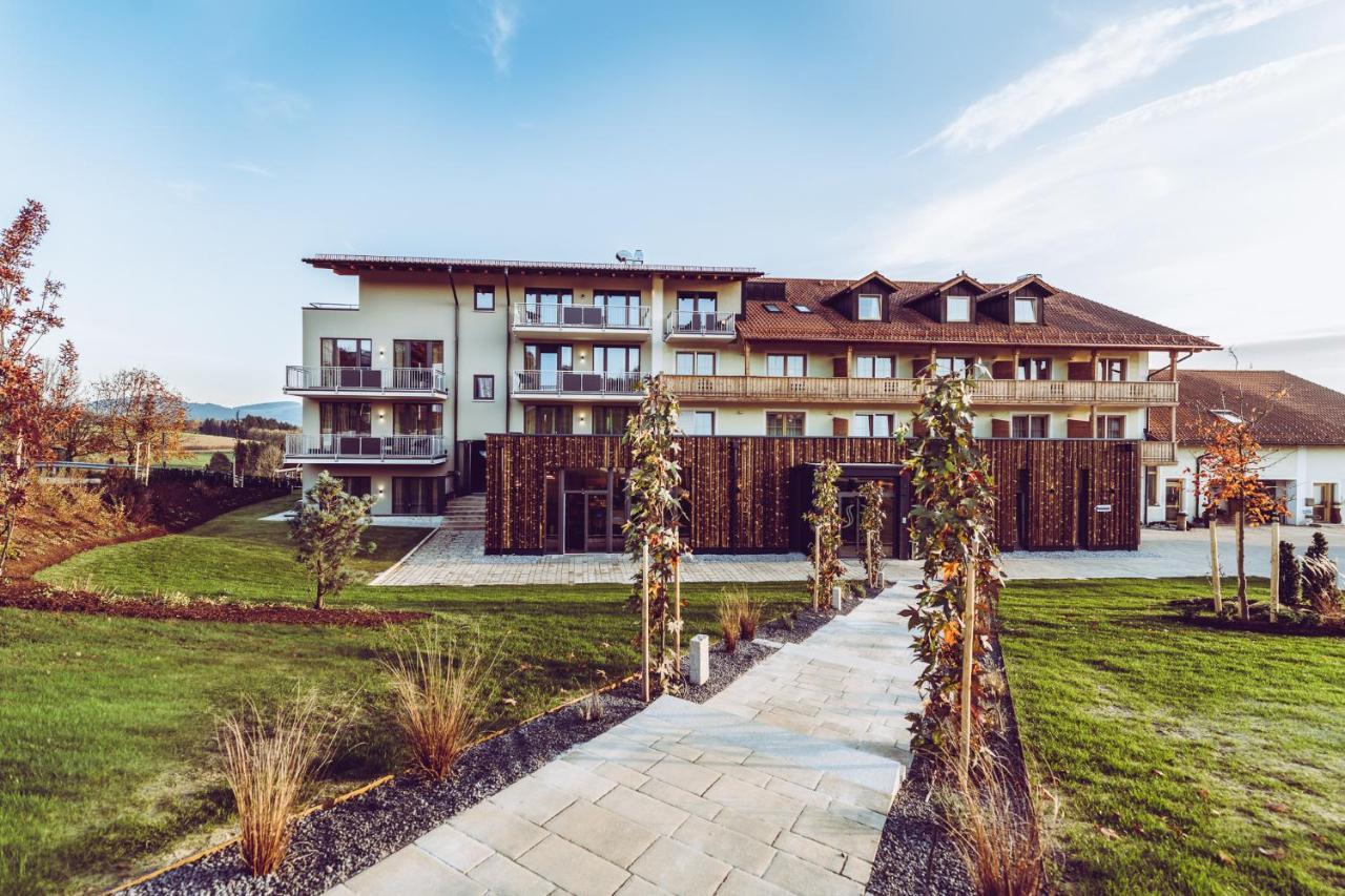 Landrefugium Obermueller 4,5 Sterne Hotel Untergriesbach Buitenkant foto